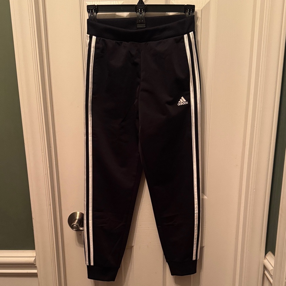 Adidas Kids Black Joggers with White Stripes - size S 7/8